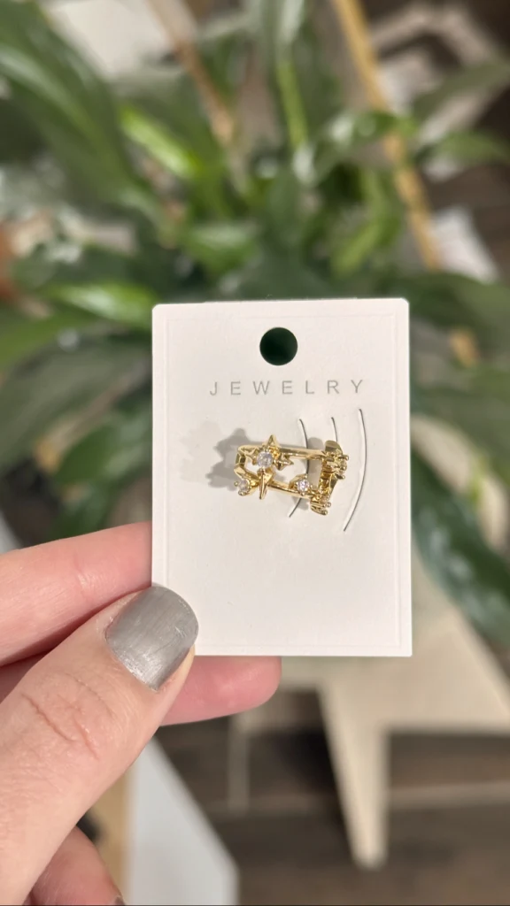 Yıldız Taşlı Earcuff
